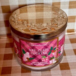 NEW B&BW Mrs. Claus’ Cocktail 3 wick soy wax blend candle